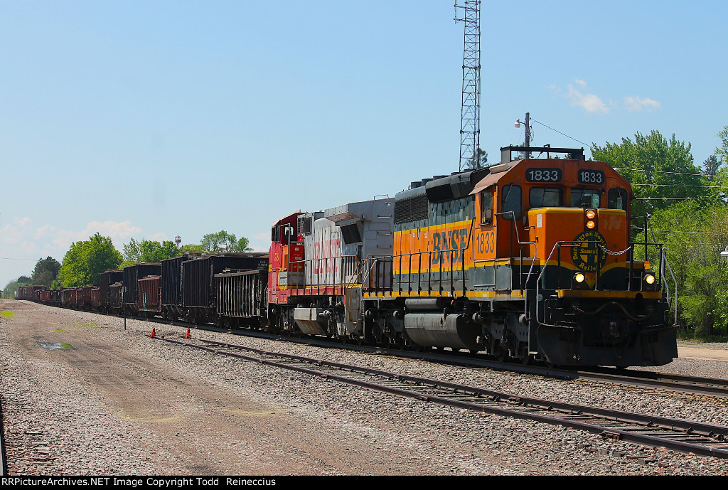 BNSF 1833